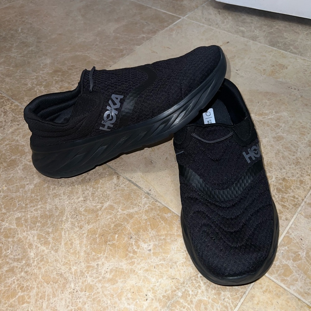 Authentic Men’s Hoka Sneakers